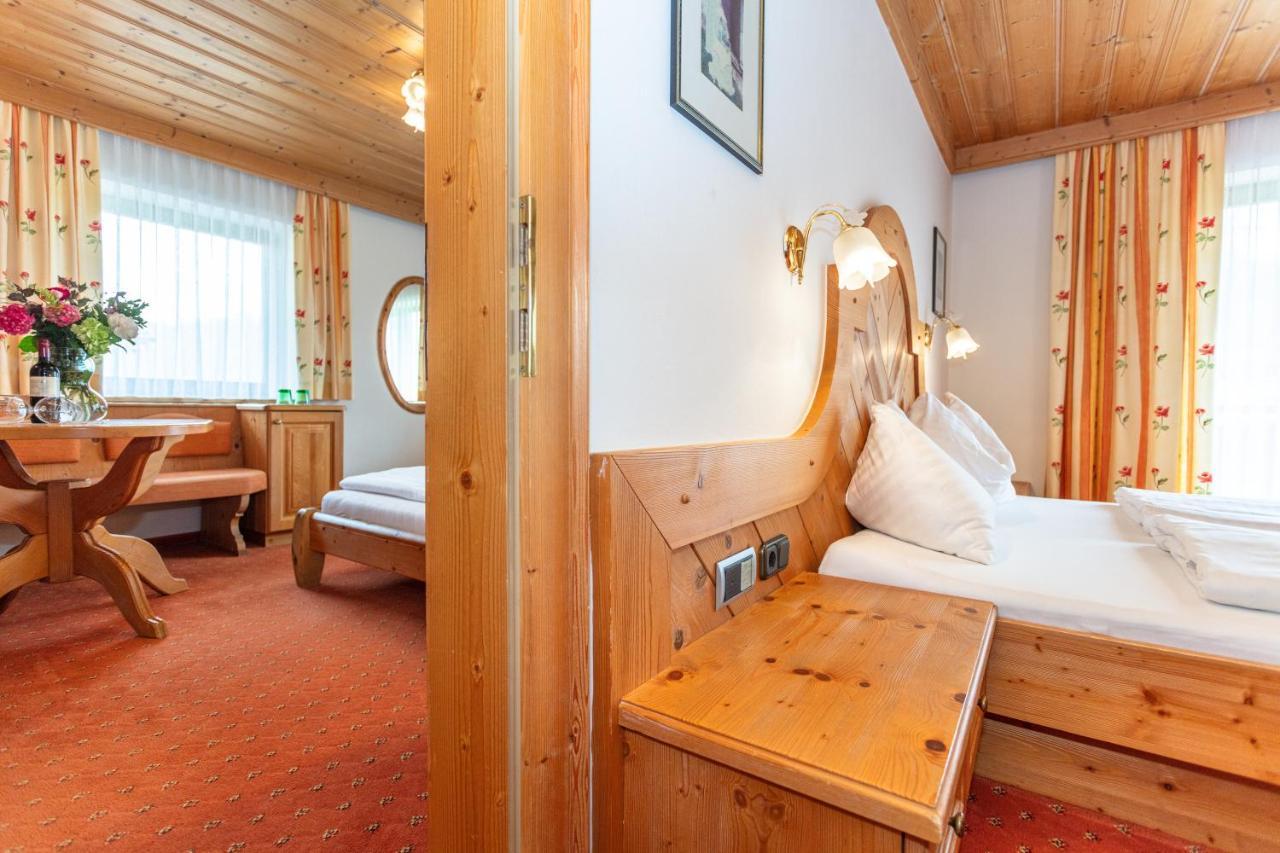 Landhaus Rohregger Neukirchen am Großvenediger Buitenkant foto