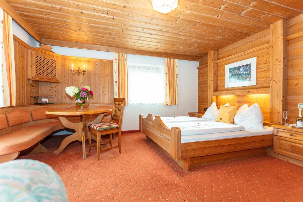 Landhaus Rohregger Neukirchen am Großvenediger Buitenkant foto