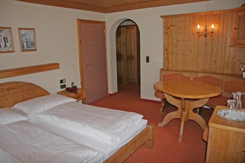 Landhaus Rohregger Neukirchen am Großvenediger Buitenkant foto